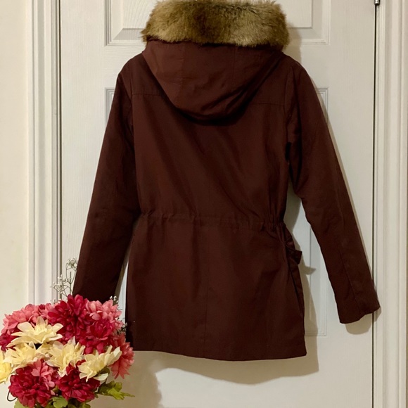 Danier fur parka - Picture 3 of 3